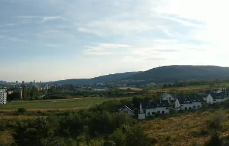 Marilyn Prijemny 3 Izbovy V Raci 아파트