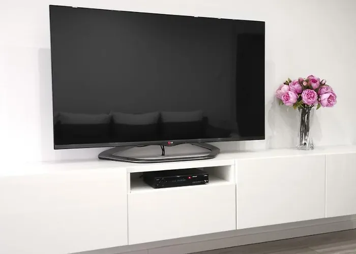 Marilyn Prijemny 3 Izbovy V Raci Raca